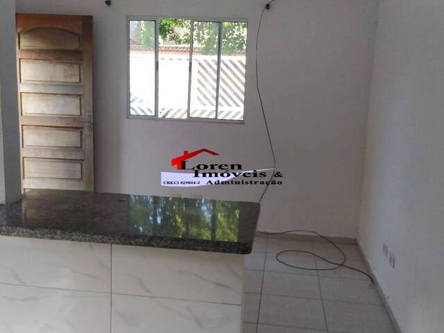 Casa para Locação em São Vicente - 2