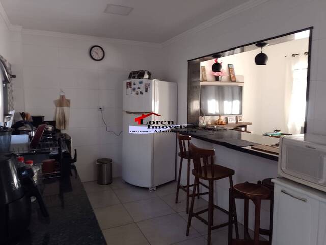 Sobrado para Venda em São Vicente - 4