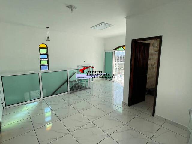 Sobrado para Venda em São Vicente - 5