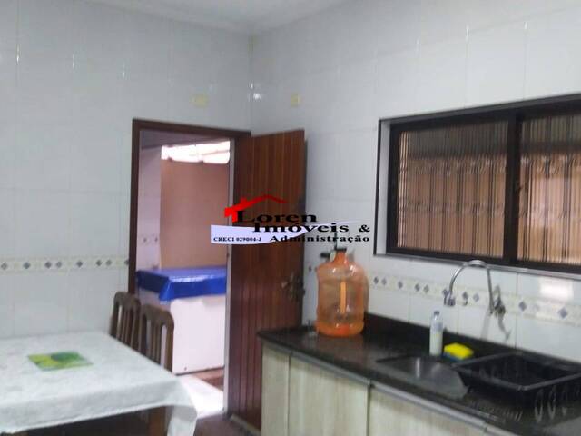 Sobrado para Venda em São Vicente - 5