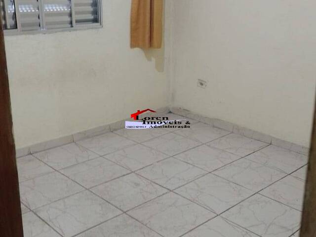 Sobrado para Venda em São Vicente - 5