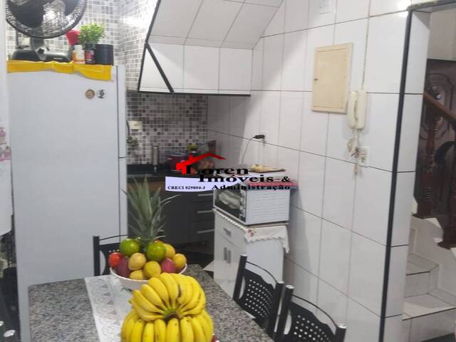 Sobrado para Venda em São Vicente - 4