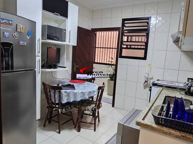 Apartamento para Venda em São Vicente - 4