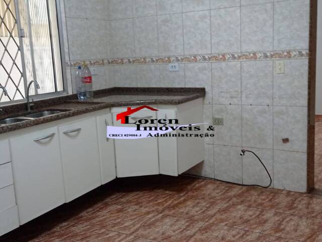 Sobrado para Venda em São Vicente - 4
