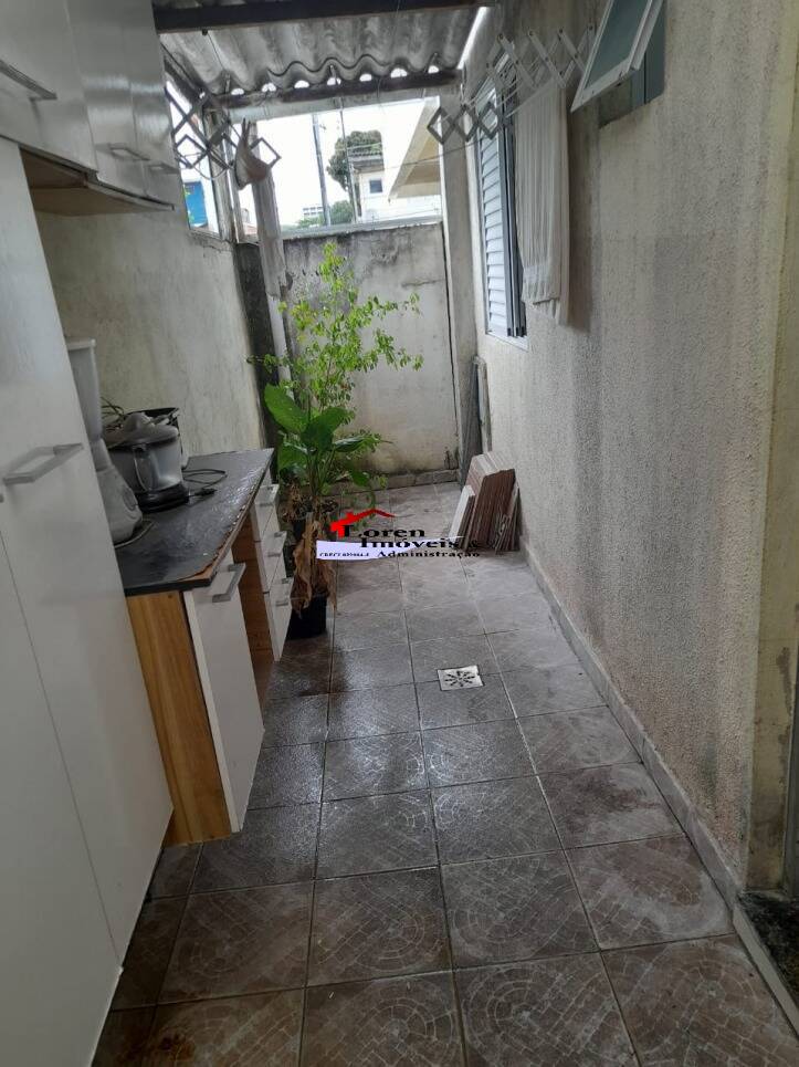 Casa à venda com 2 quartos, 47m² - Foto 6