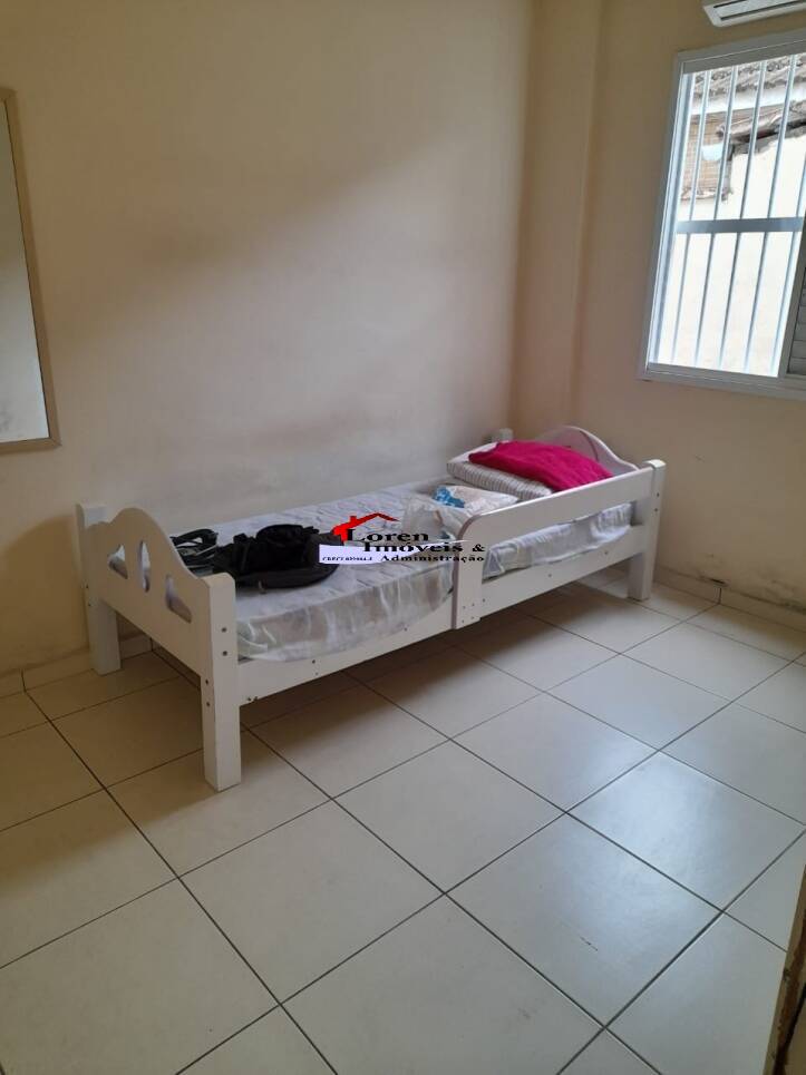 Casa à venda com 2 quartos, 47m² - Foto 5