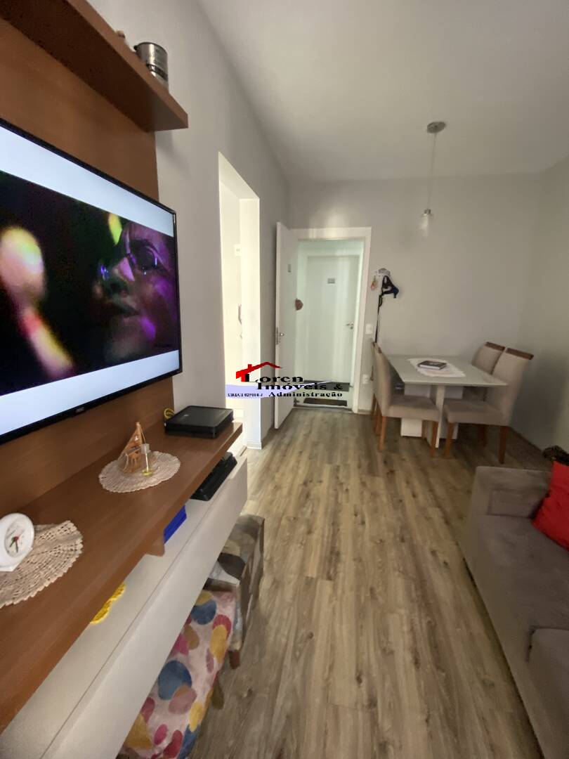Apartamento à venda com 2 quartos, 70m² - Foto 1