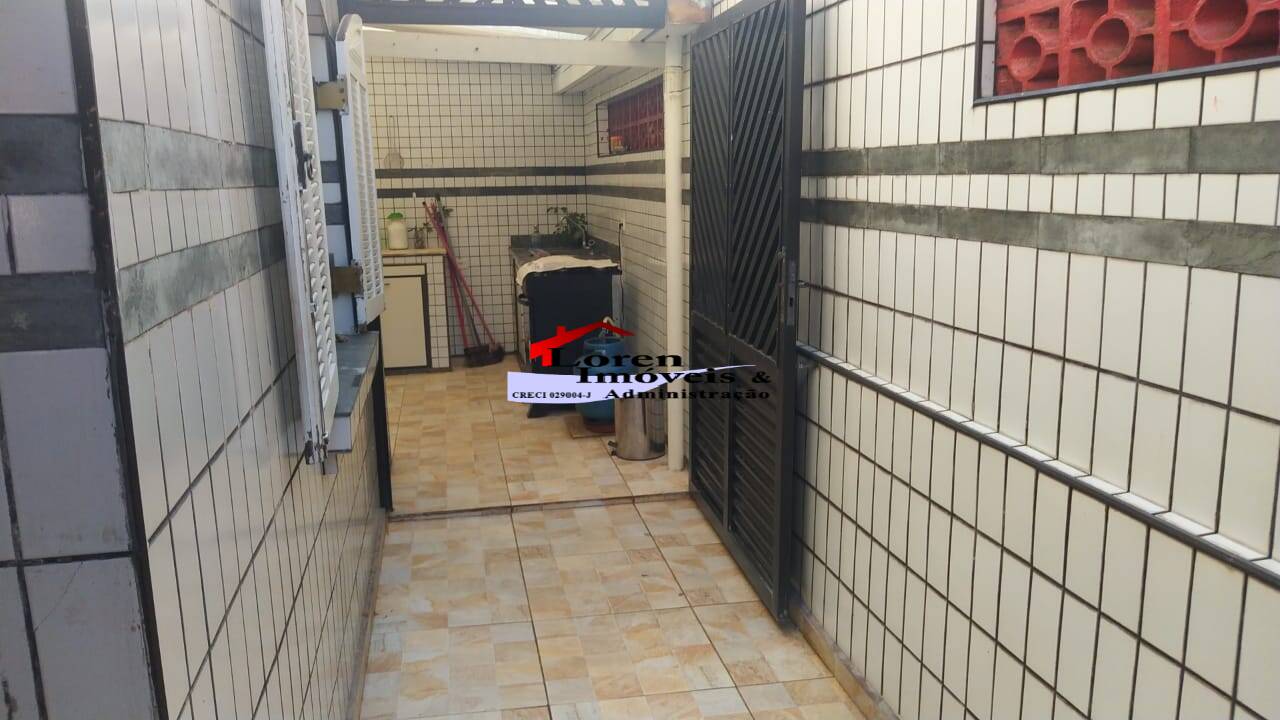 Casa à venda com 2 quartos, 90m² - Foto 25