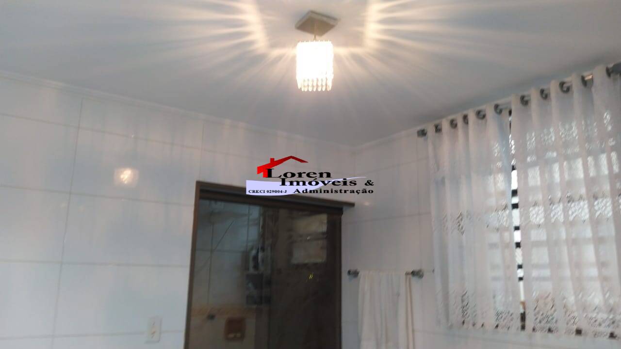 Casa à venda com 2 quartos, 90m² - Foto 9