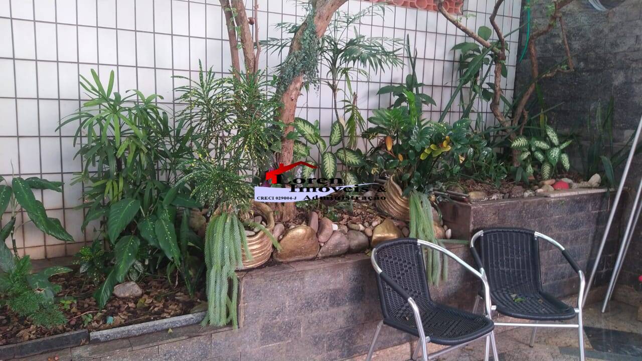 Casa à venda com 2 quartos, 90m² - Foto 20
