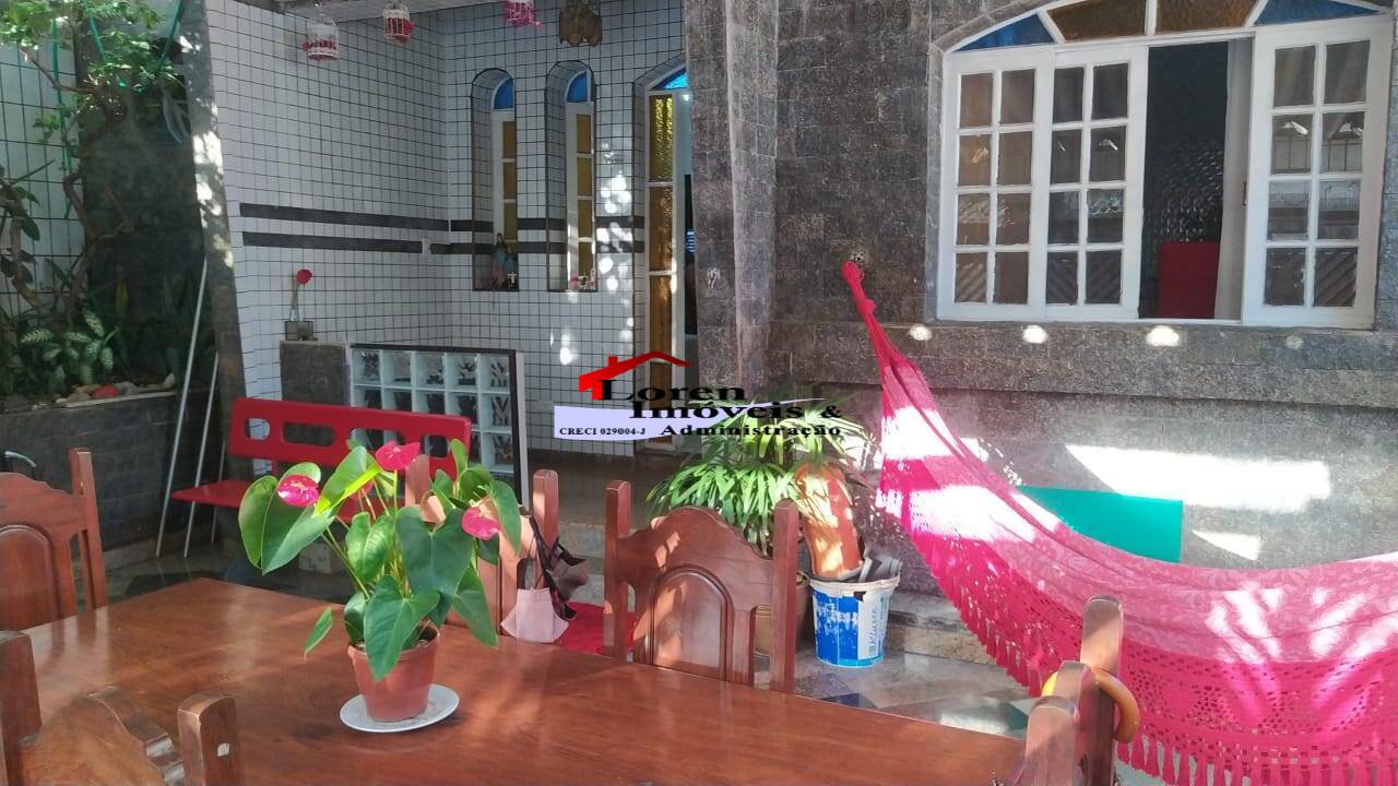 Casa à venda com 2 quartos, 90m² - Foto 21