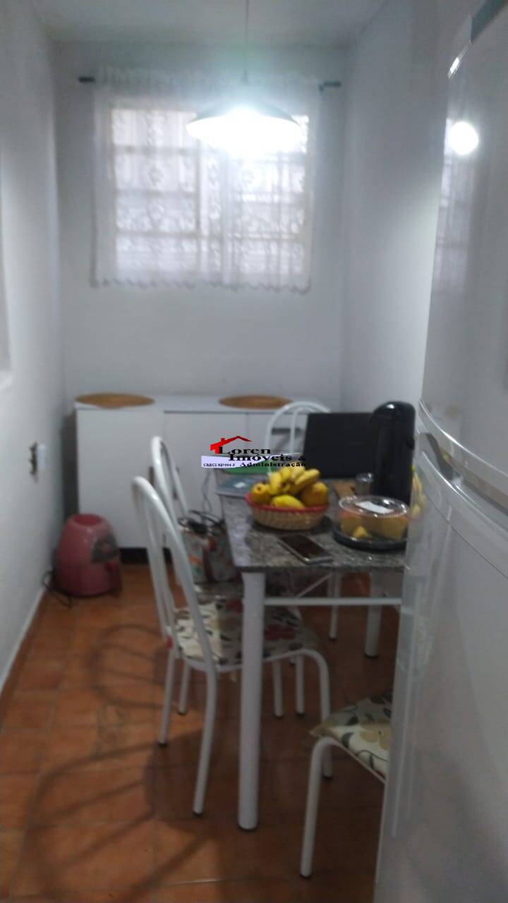 Casa à venda com 2 quartos, 160m² - Foto 11