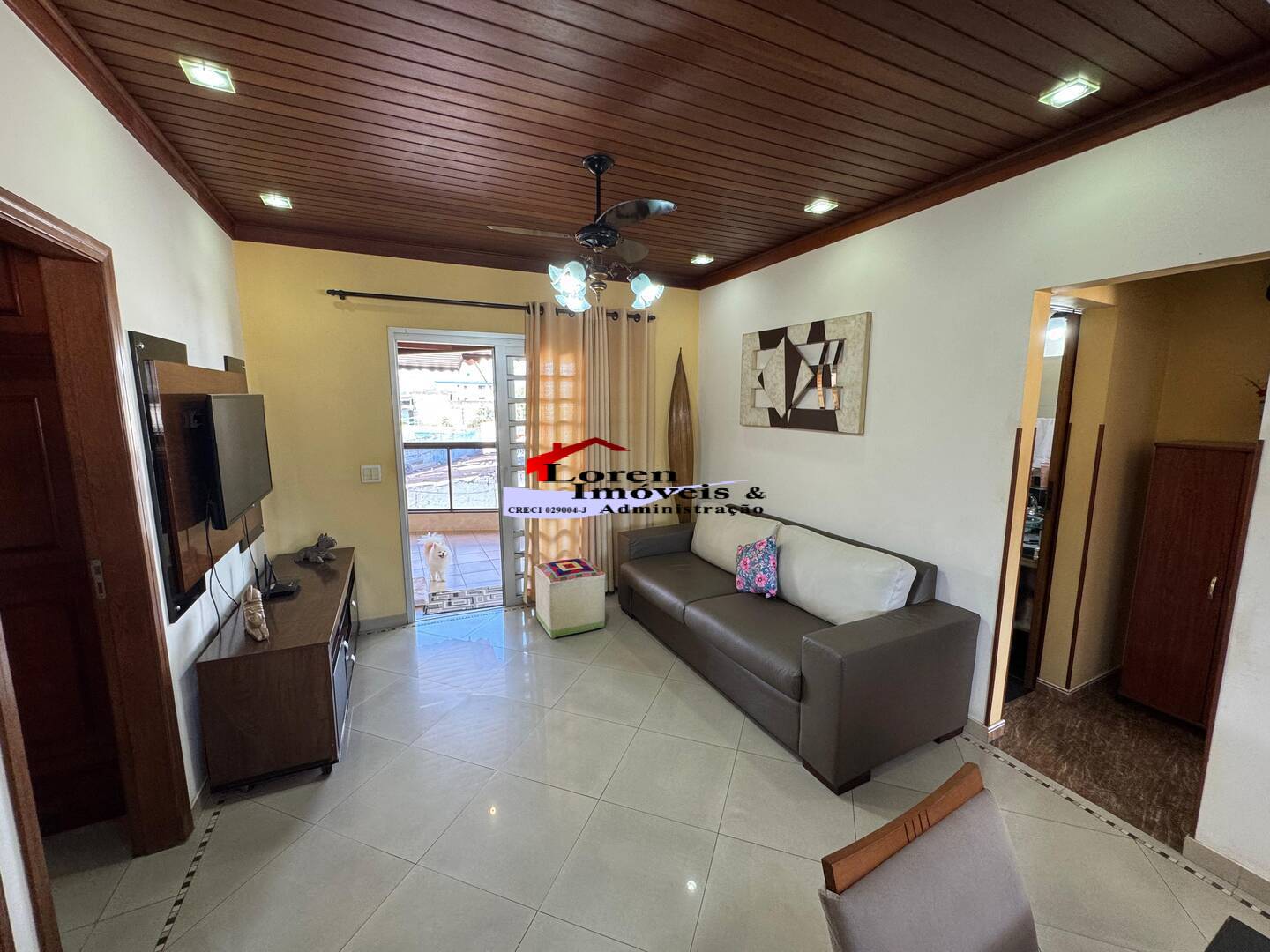 Sobrado à venda e aluguel com 2 quartos, 250m² - Foto 1