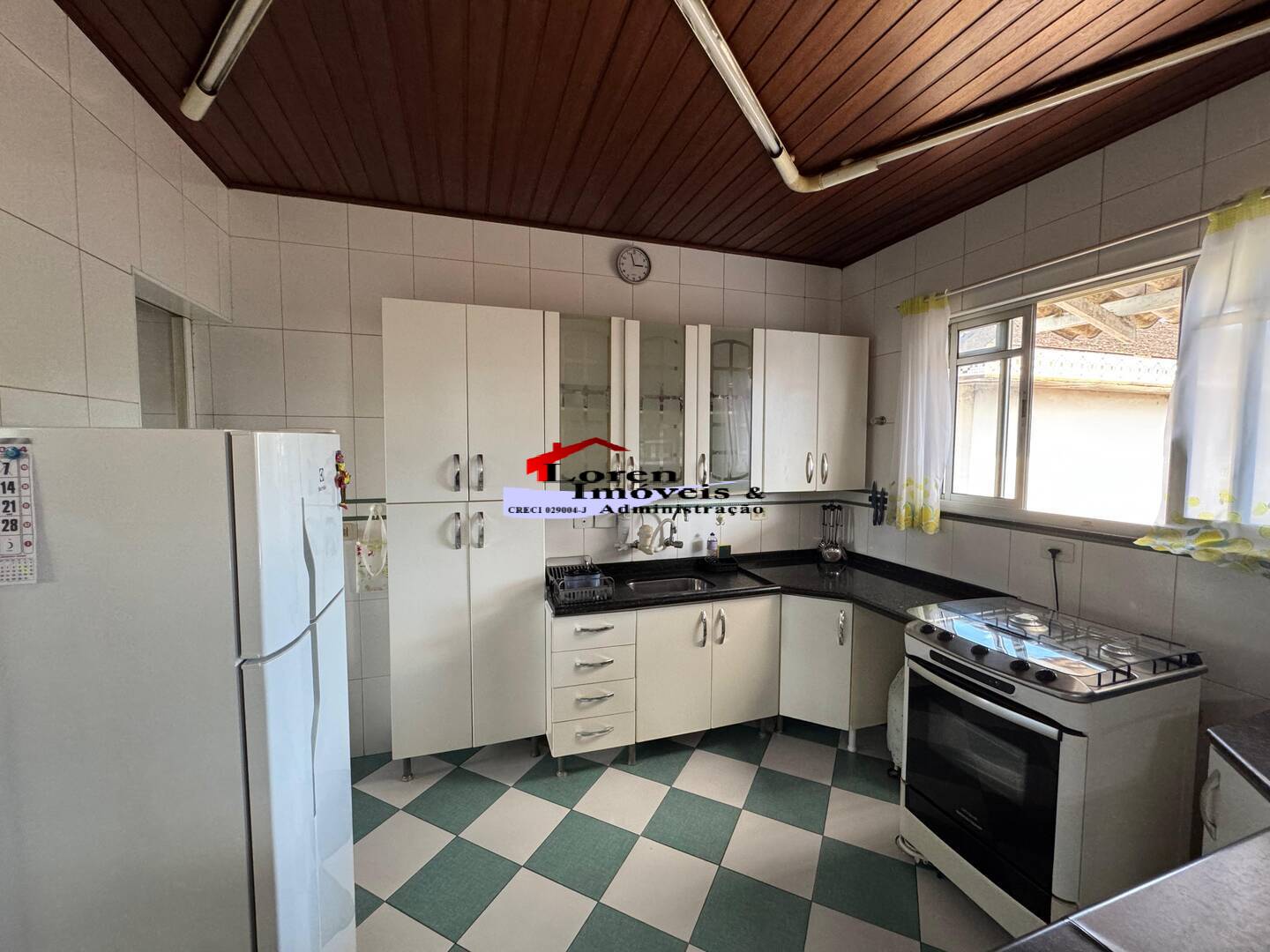 Sobrado à venda e aluguel com 2 quartos, 250m² - Foto 6