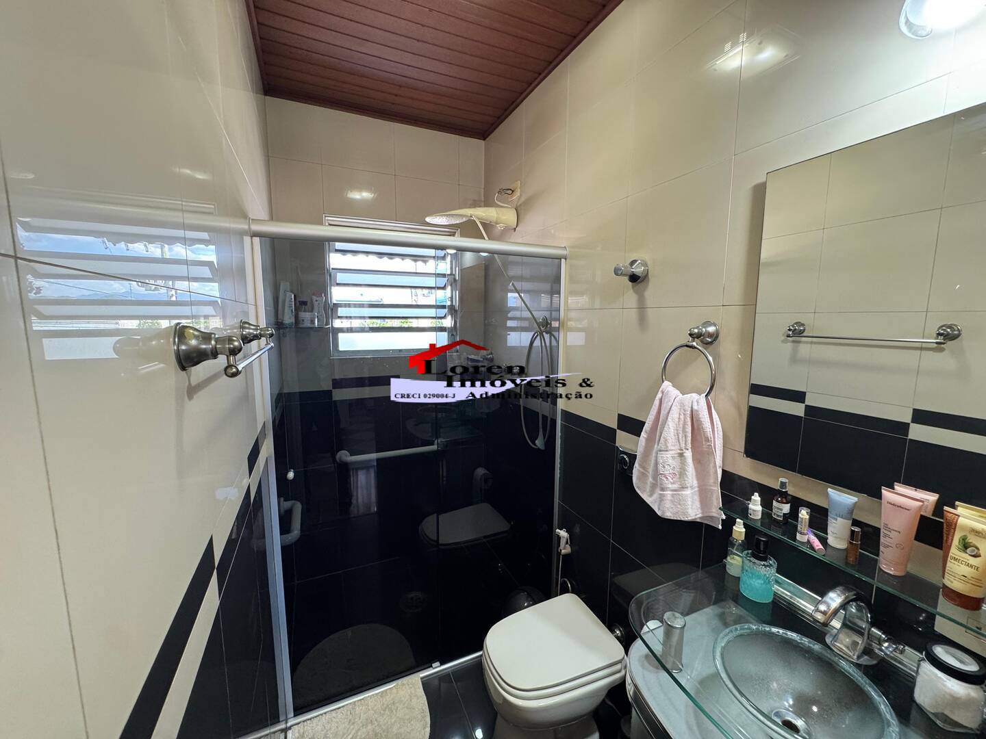 Sobrado à venda e aluguel com 2 quartos, 250m² - Foto 8
