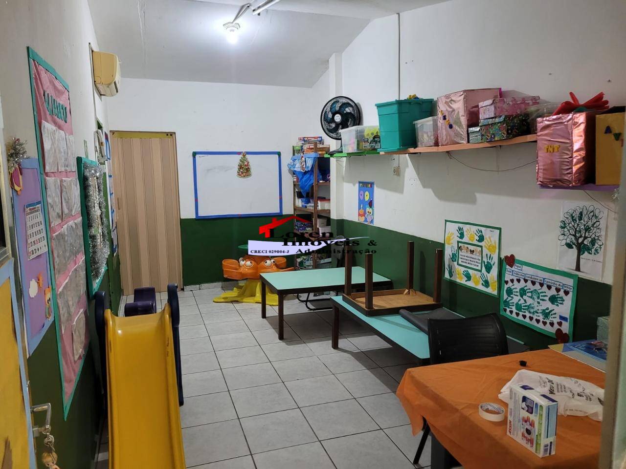 Casa à venda com 5 quartos, 150m² - Foto 9