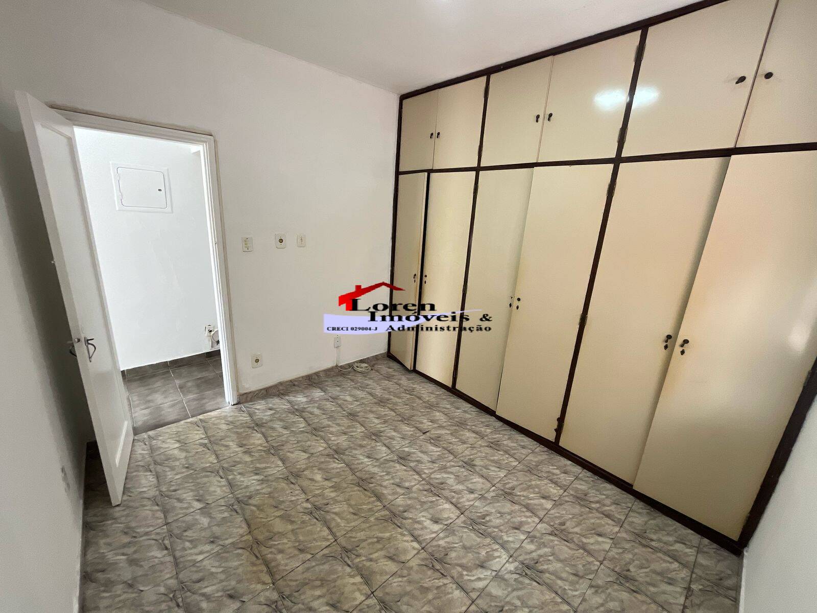 Apartamento à venda com 3 quartos, 87m² - Foto 12