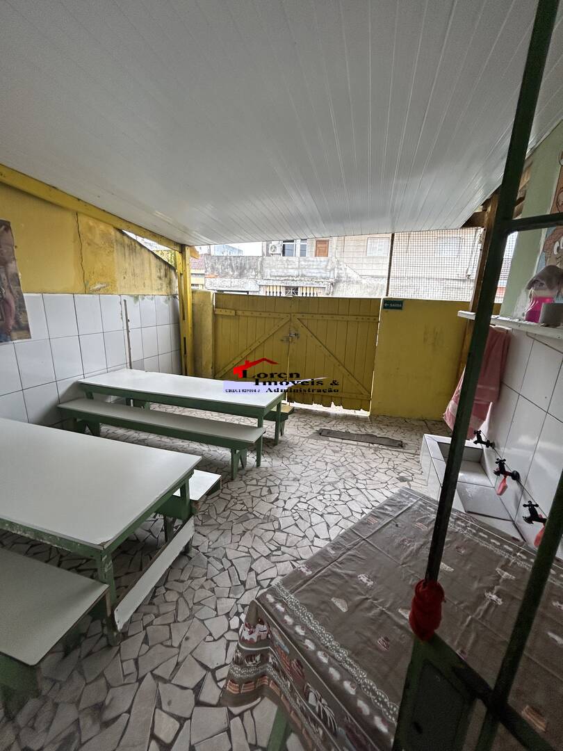 Casa, 3 quartos, 200 m² - Foto 2